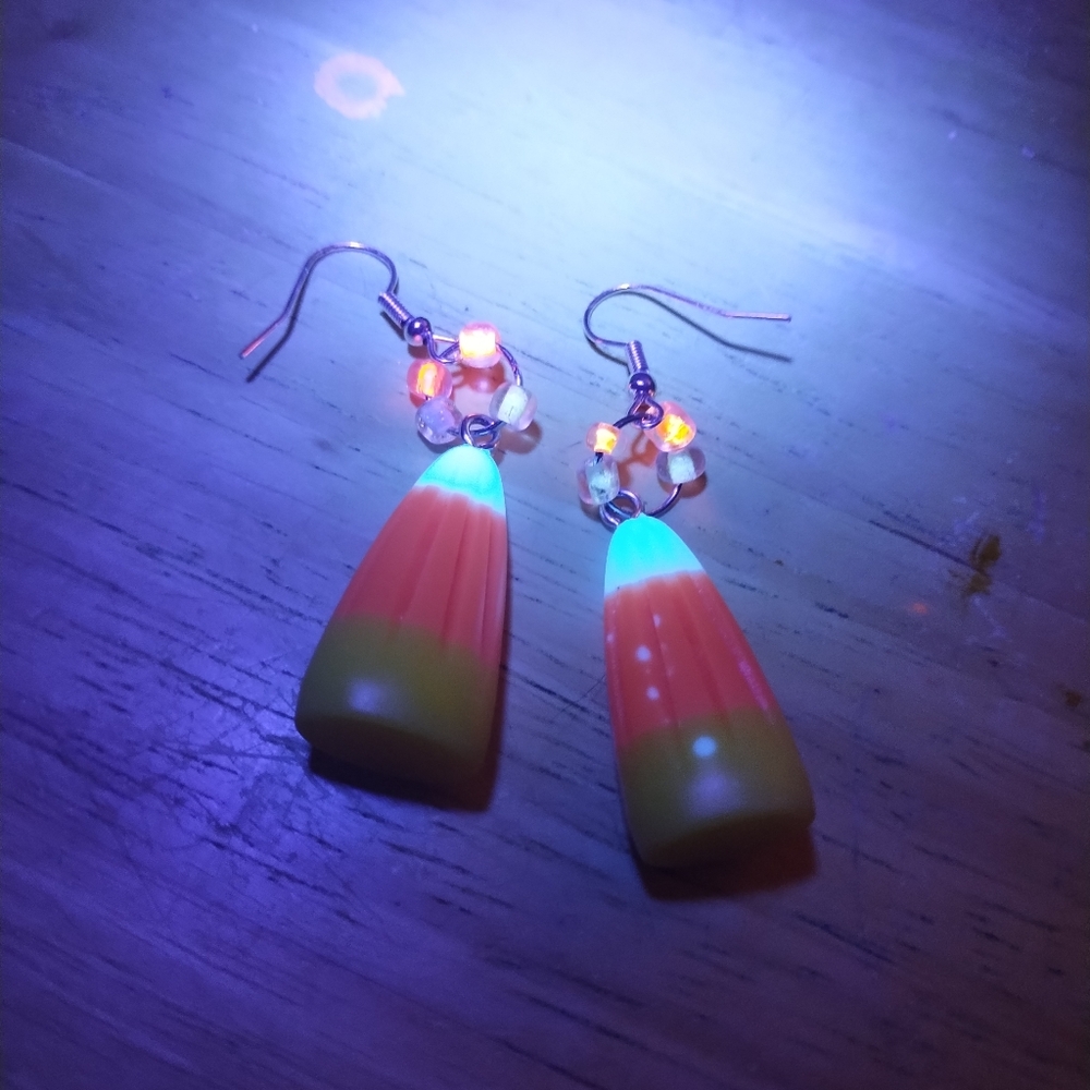 LAST ONE Candy Corn Handmade earrings MadeByCJ - Picture 5 of 5